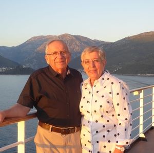 Meet your Posher, Leo